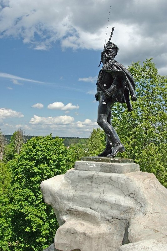 Памятник Генералу И.С. Дорохову Памятник Генералу И.С. Дорохову